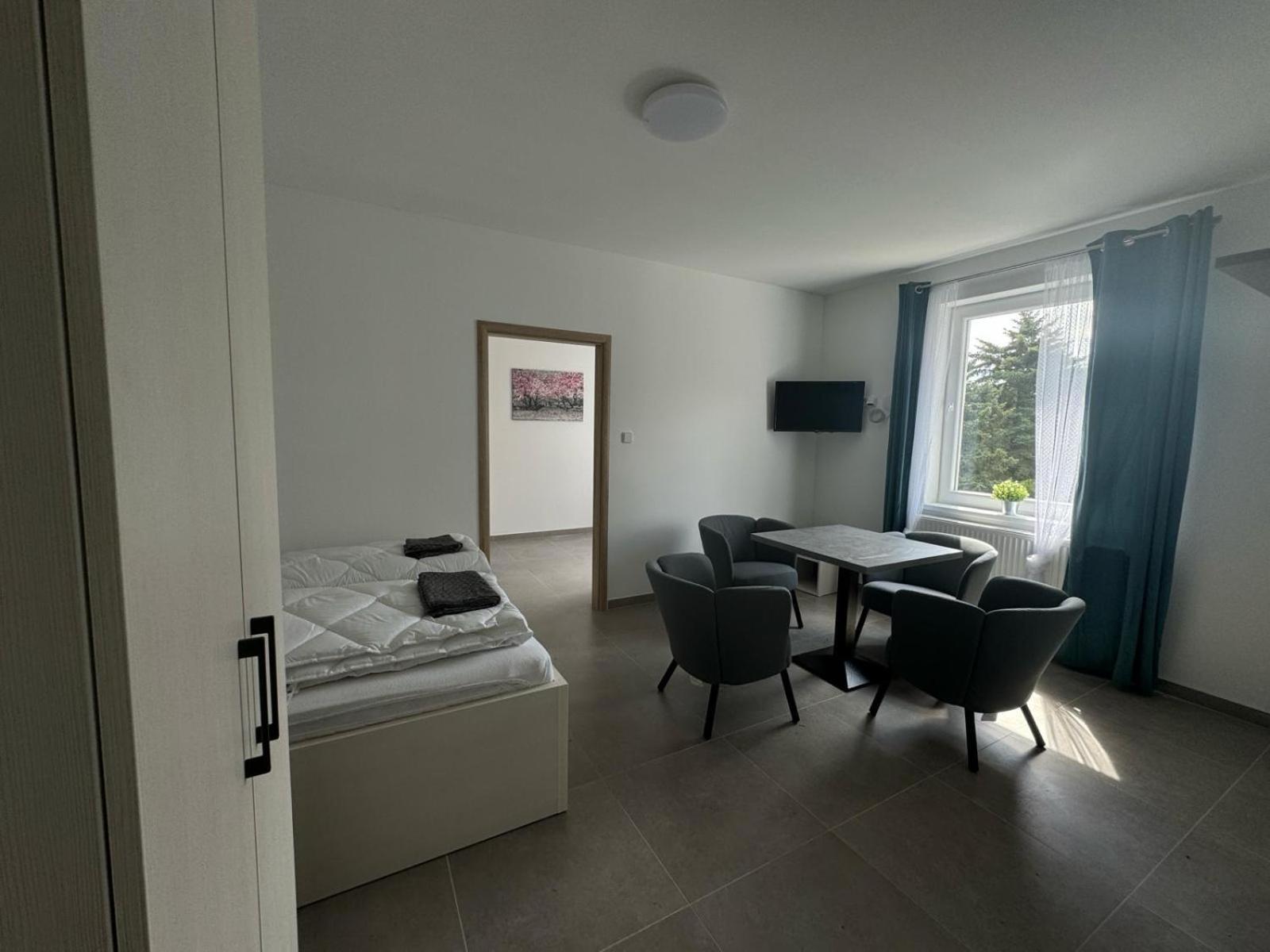 Chaty A Apartmany Hracholusky Kemp Kosatka Pnovany Exterior foto